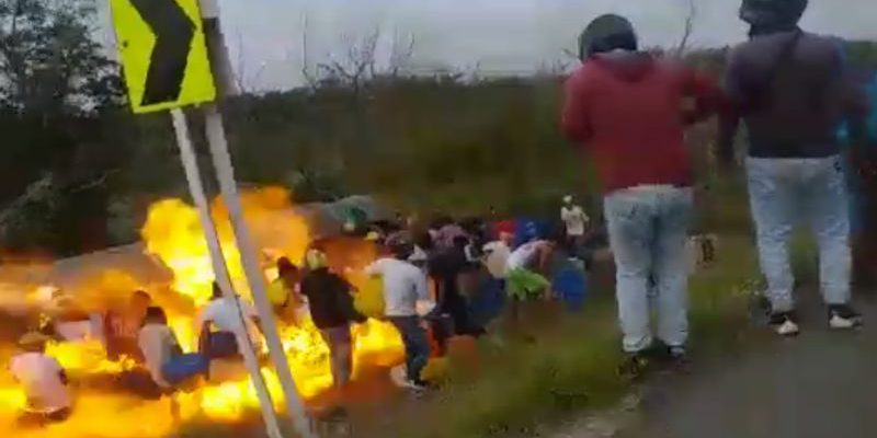 caminhao-explode-colombia-estrada
