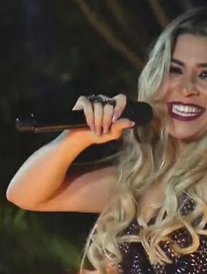 img-749486-naiara-azevedo20161207141481129842