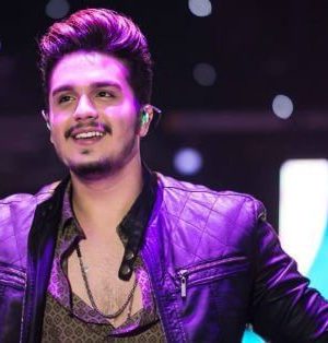 luan-santana-pop