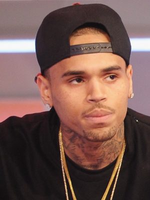131030102348-chris-brown-april-2013-super-169