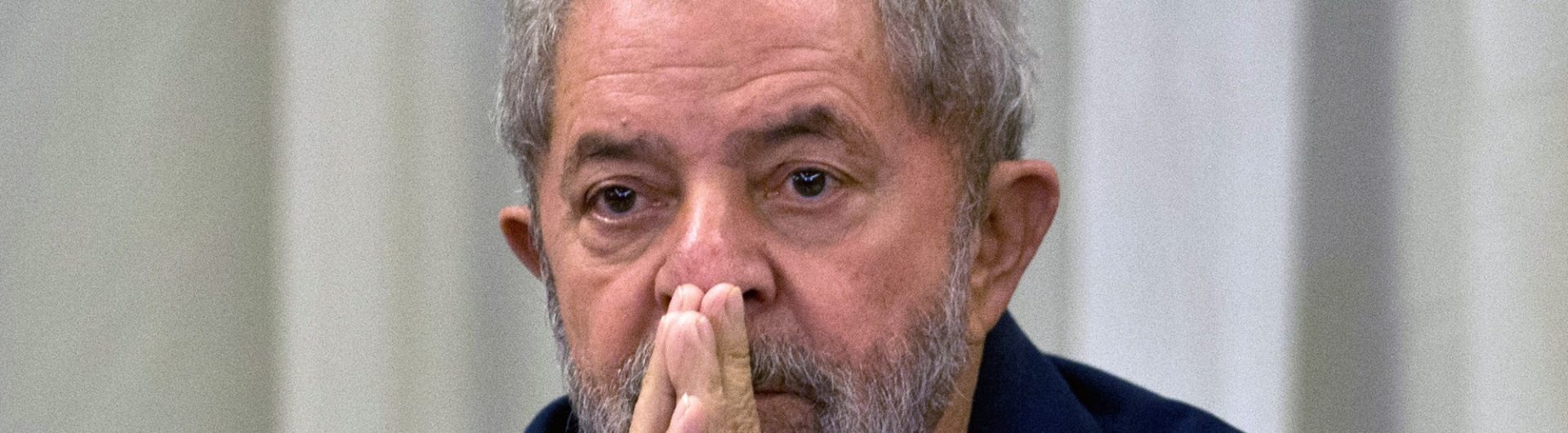 Former Brazilian President (2003-2011) Luiz Inacio Lula da Silva gestures during a meeting with the Workers' Party (PT) members in Sao Paulo, Brazil on March 30, 2015 AFP PHOTO / Nelson ALMEIDA        (Photo credit should read NELSON ALMEIDA/AFP/Getty Images)