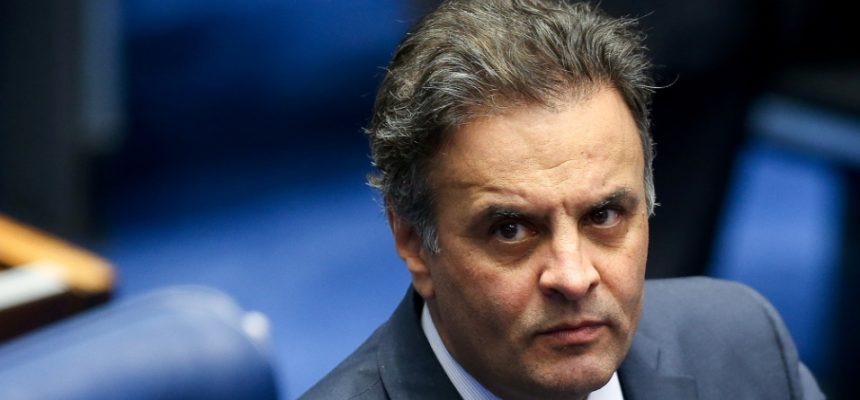 6jul2016-o-senador-aecio-neves-psdb-mg-participa-da-sessao-do-senado-federal-1467928215541_956x500