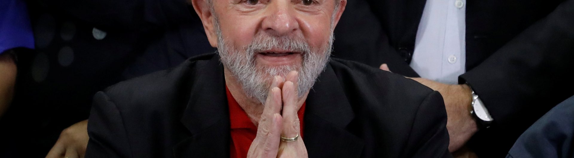 Former Brazilian President Luiz Inacio Lula da Silva gestures during a news conference after being convicted on corruption charges, in Sao Paulo, Brazil July 13, 2017.  REUTERS/Nacho Doce