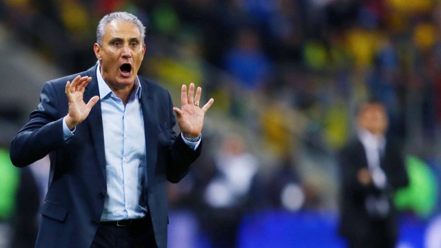 71361547_soccer-football2018-world-cup-qualifiersbrazil-v-ecuadorarena-do-gremio-stadiu