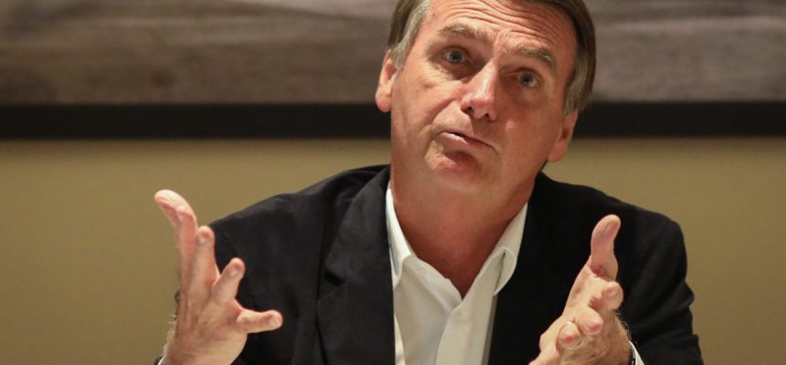 Poder Ideias - Almoço com o pré -candiadato a Presidência da República, Dep. Jair Bolsonaro, no rastuatente Piantella. Brasília, 08-05-2108. Foto: Sérgio Lima/Poder 360