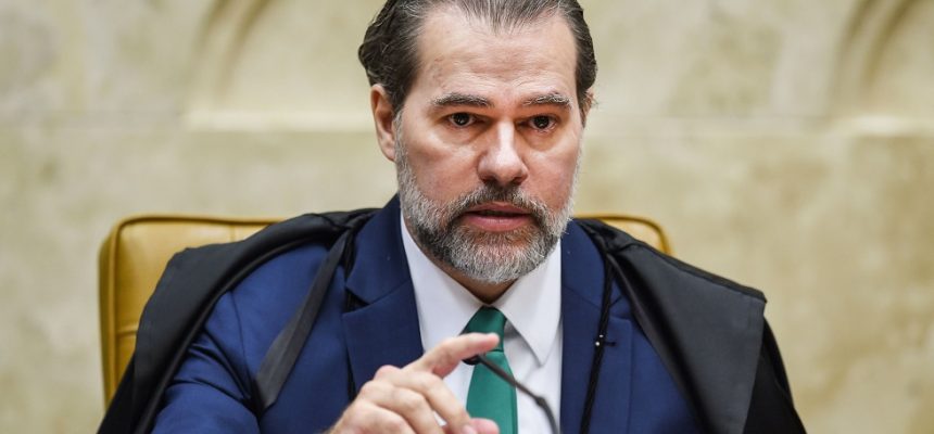 Brazilian Supreme Court President judge Jose Antonio Dias Toffoli, is pictured during a solemn session to mark the 30th anniversary of the 1988 Brazilian Constitution at the Supreme Court plenary, in Brasilia on October 4, 2018. / AFP / EVARISTO SA