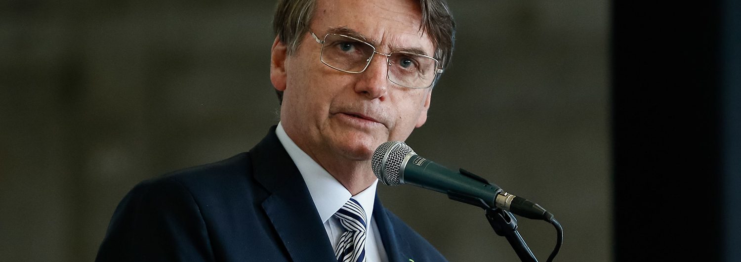 O presidente Jair Bolsonaro discursa durante cerimônia de posse do General Joaquim Silva e Luna, como diretor-geral brasileiro da Itaipu Binacional.