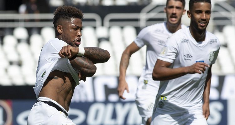 RJ - BOTAFOGO/SANTOS - ESPORTES - Marinho comemora gol durante Botafogo x Santos, partida válida pela 11ª rodada do Campeonato Brasileiro, realizada no estádio Nilton Santos, localizado na cidade do Rio de Janeiro, RJ, na manhã deste domingo (21). 21/07/2019 - Foto: CELSO PUPO/FOTOARENA/FOTOARENA/ESTADÃO CONTEÚDO