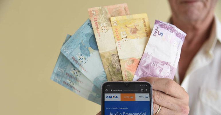 auxilio-emergencial