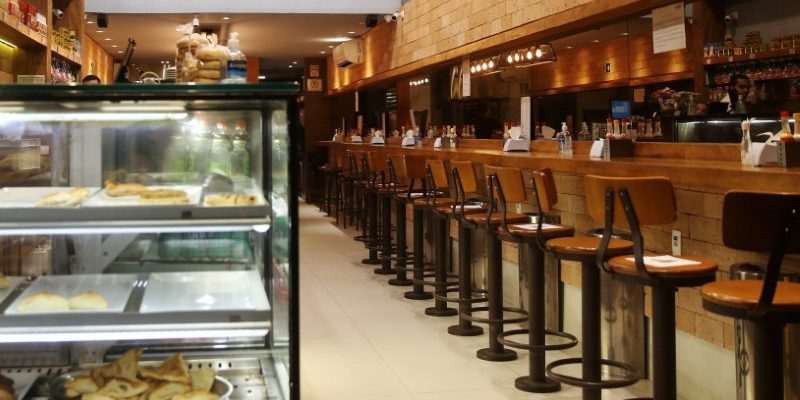 Restaurante vazio em São Paulo em meio à pandemia de coronavírus 
19/03/2020
REUTERS/Rahel Patrasso