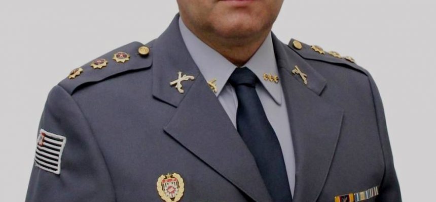 novo-comandante