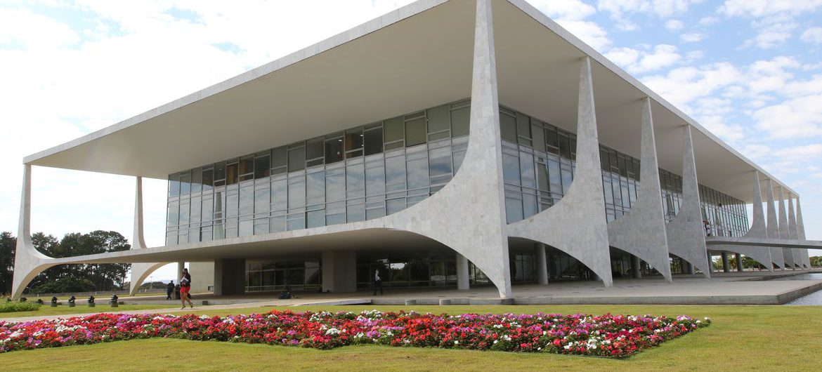 Palácio do Planalto na Praça dos Três Poderes em Brasília