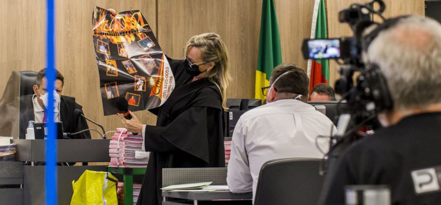 TJRS OficialSeguir
IMG_6293 Julgamento Kiss DIA 07 (07dez21) Juliano Verardi IMPRENSA TJRS
Julgamento Kiss: dia 7 (07dez21)

 

Foto: Juliano Verardi / IMPRENSA TJRS