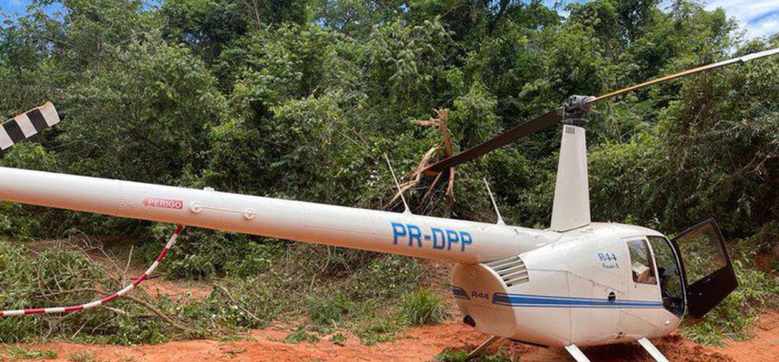 Presidente Prudente/SP - A Polícia Federal apreendeu na quinta (2/12) um helicóptero, transportando aproximadamente 200 quilos de cocaína.