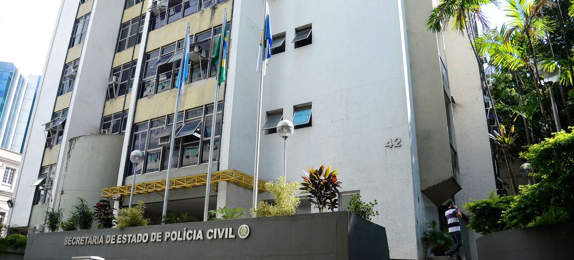 Fachada da Secretaria de Estado da Polícia Civil, no centro do Rio de Janeiro