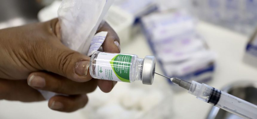 O governador do Estado de São Paulo, Márcio França, participa da abertura da Campanha Nacional de Vacinação contra a Gripe, com presença do ministro da Saúde, Gilberto Occhi. Local: São Paulo/SP Data: 23/04/2018 Foto: Governo do Estado de São Paulo