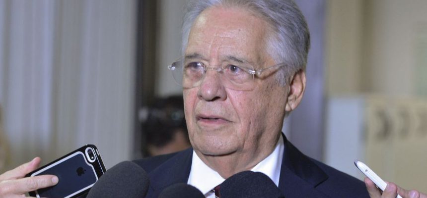 Brasília - O ex-presidente da  Fernando Henrique Cardoso fala à imprensa em reunião na sede da Executiva Nacional do PSDB (Valter Campanato/Agência Brasil)