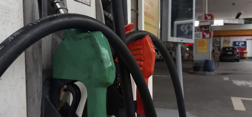 Petrobras reajusta em 12% o preço da gasolina nas refinarias a partir desta quinta-feira