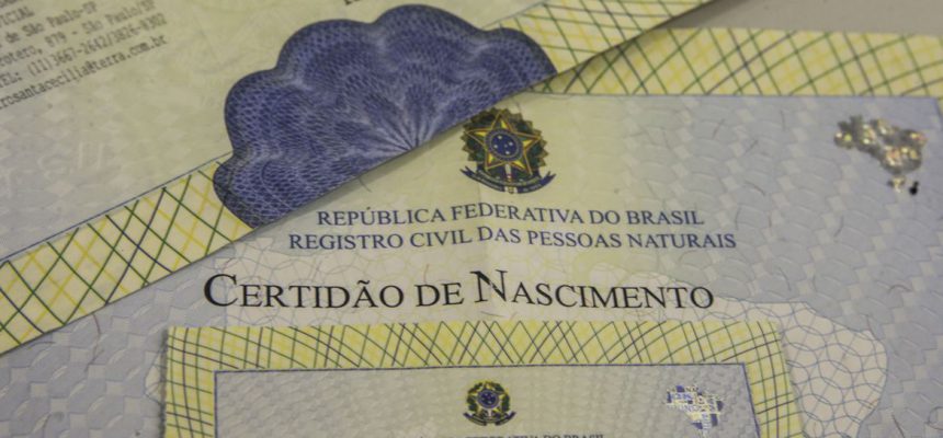 Certidão de Nascimento