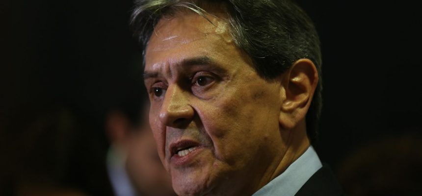 Brasília - Presidente Nacional do Partido Trabalhista Brasileiro (PTB), Roberto Jefferson, fala à imprensa após reunião com o presidente Michel Temer, no Palácio do Planalto (Valter Campanato/Agência Brasil)