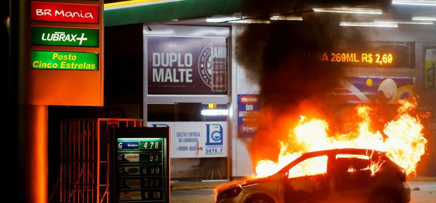 2022-12-13t013933z_108430782_rc2o4y9o40n8_rtrmadp_3_brazil-politics-bolsonaro