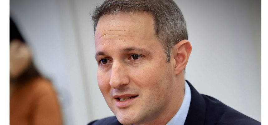 O Ministro da Saúde, Marcelo Queiroga, durante reunião com o Deputado Federal, Guilherme Derrite, PP/SP. Brasília, 16.12.2021. Foto: Walterson Rosa/MS