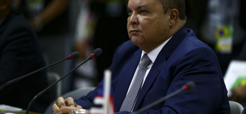 O governador do Distrito Federal, Ibaneis Rocha, durante reunião do Fórum de Governadores para tratar da incidência do ICMS sobre combustíveis e teses da cobrança do Diferencial de Alíquota do ICMS (Difal).