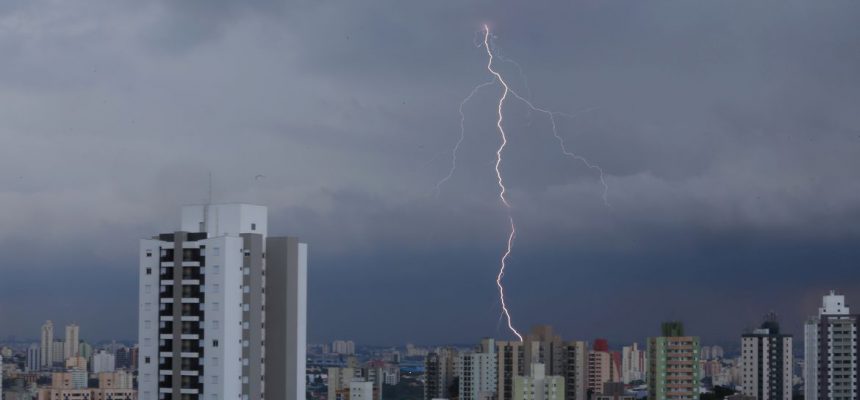 FILE PHOTO: General view as lightning strikes over Sao Paulo and part of the city of Sao Bernardo, Brazil January 26, 2019. REUTERS/Amanda Perobelli/File Photo