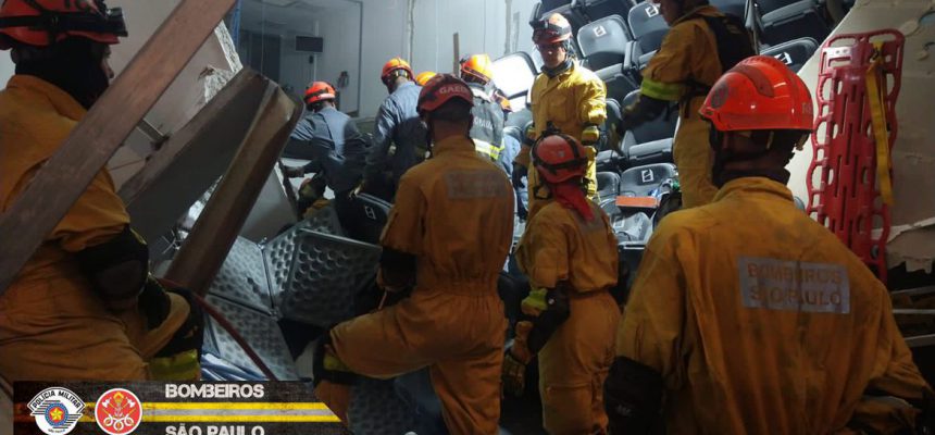 Desabamento de arquibancada / palco ( com vítima ) Estrada Ferreira Guedes, 1134 – Itapecerica da Serra