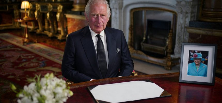 2022-09-09t190210z_1_lynxmpei880wk_rtroptp_4_britain-royals-queen