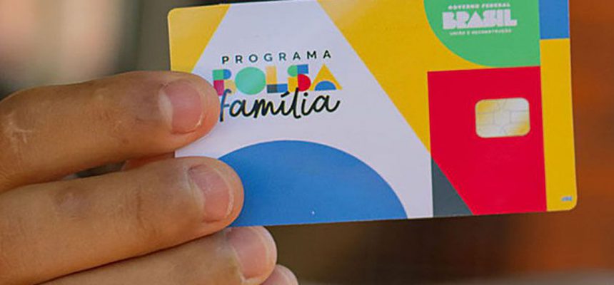 Brasília (DF) -- Novo cartão Bolsa Família 2023. Foto: MDAS/Divulgação