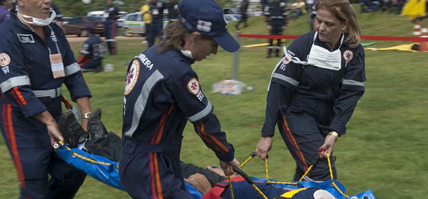 Profissionais do Serviço de Atendimento Móvel de Urgência - SAMU 192.