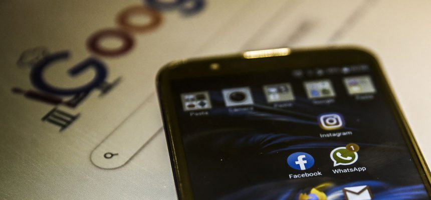 aplicativos de mensagem, internet, plataformas digitais, aplicativos, e-mail, redes sociais