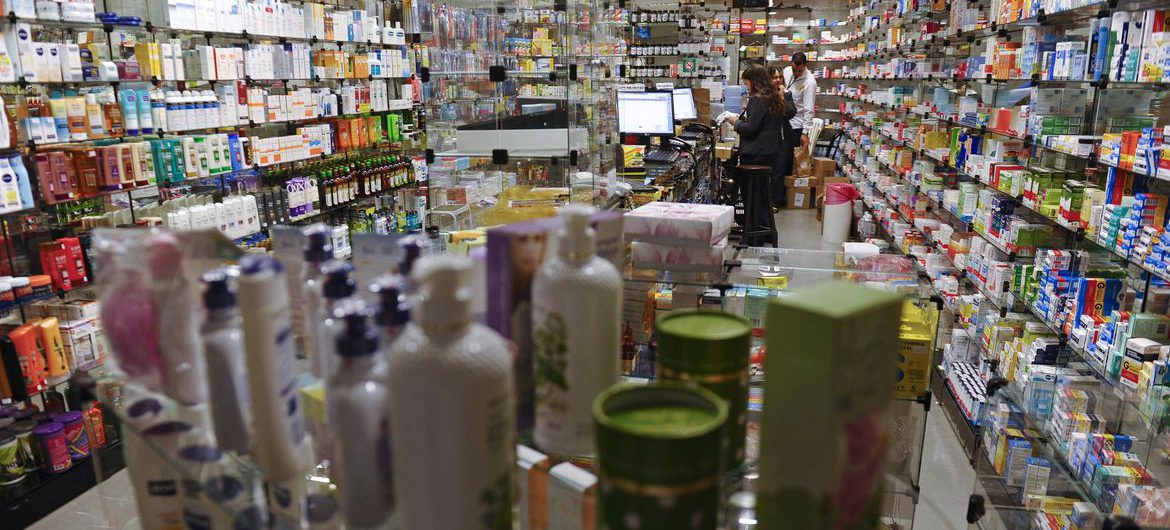 BIE - Banco de Imagens Externas - Rotina de trabalho da farmácia da ASCADE localizada na Câmara dos Deputados.

A MP 653, altera a Lei nº 13.021, de 8 de agosto de 2014, que dispõe sobre o exercício e a fiscalização das atividades farmacêuticas.

Foto: Jefferson Rudy/Agência Senado