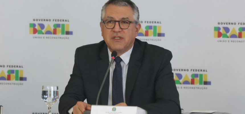 Brasília, (DF) – 27/07/2023 – O  ministro Alexandre Padilha , faz a abertura da reunião do Conselho de Desenvolvimento Econômico Social Sustentável (CDESS), que instala  a Comissão de Combate às Desigualdades.  Foto Valter Campanato/Agência Brasil.