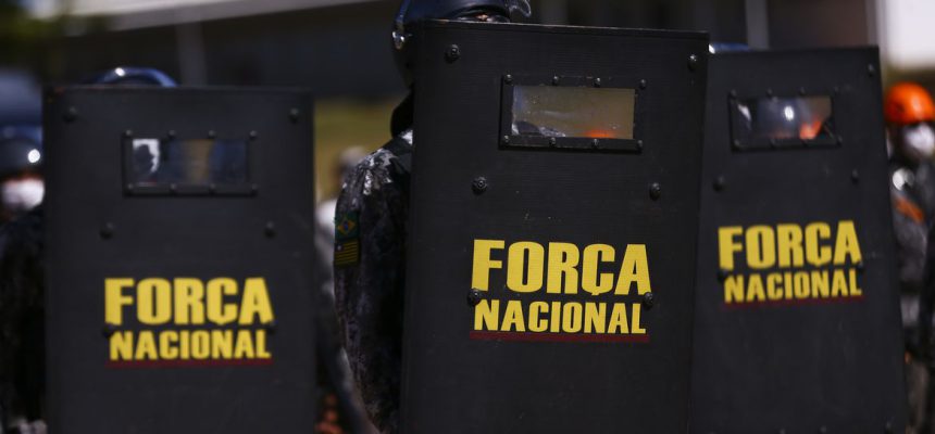 Cerimônia de  entrega de itens de segurança para 23 estados e o Distrito Federal. Os bens, que fazem parte do acervo da Força Nacional de Segurança Pública.
